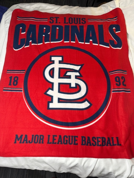 Genuine Merchandise Other - St. Louis Cardinals Red MLB Fleece Throw LP - 52”x60”